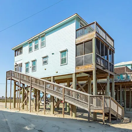 3 Covered Porches Sun Deck & Water Views